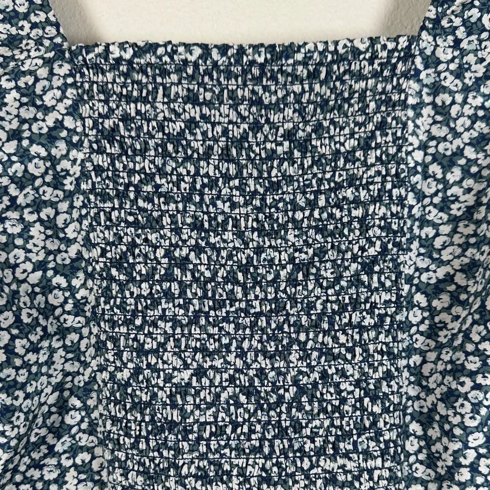 Abercrombie & Fitch Floral Puff Sleeve Cropped Blouse Smocked Back Top S